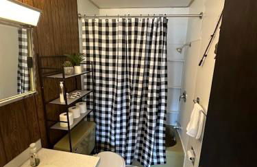 Lakeside Loft - Walk to Lighthouse County Park - Photo 16