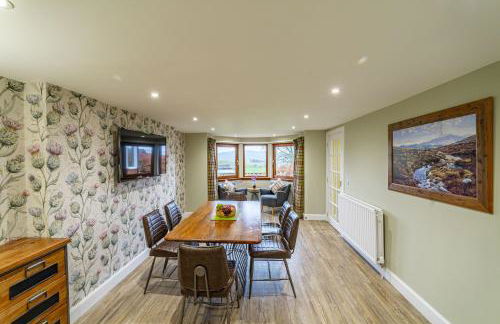 Gardener’s Cottage with Hot Tub - Foto 12