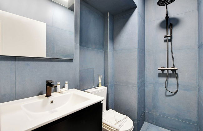 Peaceful Apartment With 1 Room - Photo 12