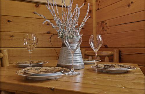Escape to the Smokies- Pool, hot tub, cozy cabin, Pigeon Forge - Foto 18