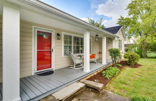 Hendersonville Haven with Fire Pit, Grill, Deck! - Foto 30