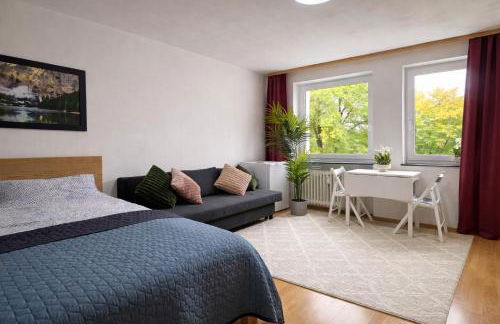 Quiet & Modern Studio near Tram & River Lech - Foto 2