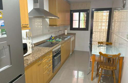 Evans Realty AX Playa & Piscinas & Garaje - Photo 36