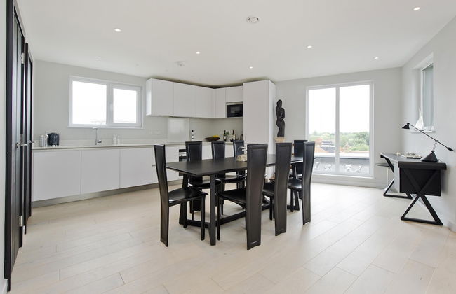 Fabulous 2-bed Penthouse Wimbledon - Foto 3