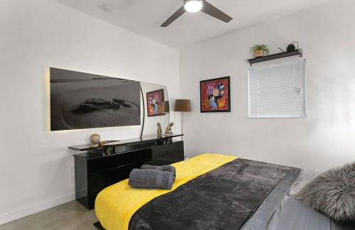 Luxury Mansion, Game Room, Pool, Rooftop, Skyline, Walk to Las Olas - Foto 3