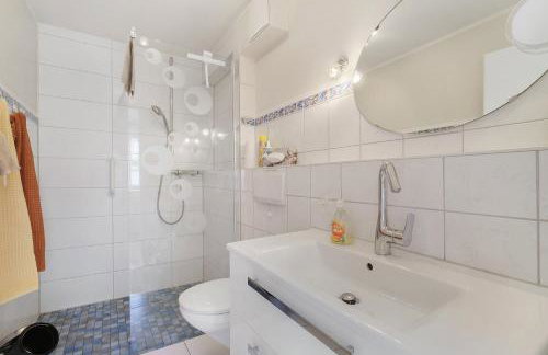 Klaus Jensen , Unter den Linden - Foto 47