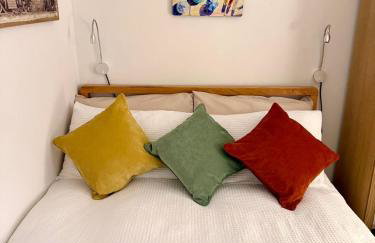 St Catherines, Winterborne Lodge - Photo 35