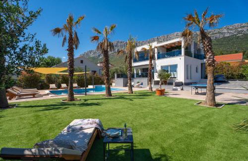 Seaview Villa Stanka with Pool and attached Jacuzzi - Photo 4