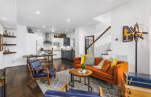 TWO Adjacent Homes in 12 South and Belmont area Sleeps 20 People - Foto 1