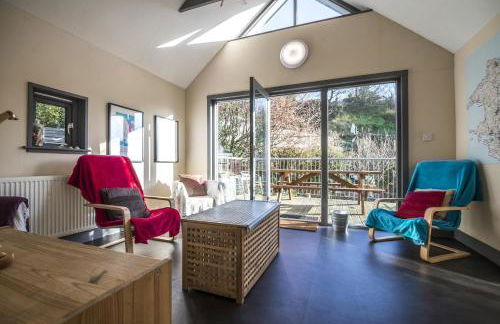 Rock Cottage - 3 Bedroom Holiday Home - Fishguard - Photo 7