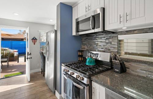 Stunning Beach Home - large patio, parking, ac & dog friendly! - Foto 16