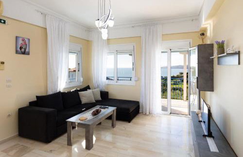 Koroni Seaview Retreats - Summer Escape Lodgings - Photo 11
