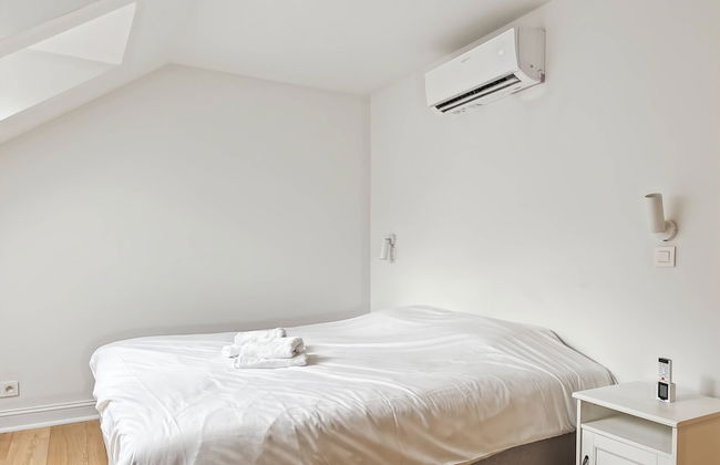 Charming Ixelles Apartment Retreat in the Heart of Brussels - Photo 6