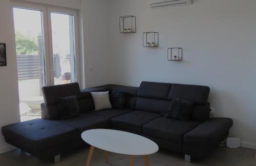 Duplex house Angela with private heated pool - Photo 36