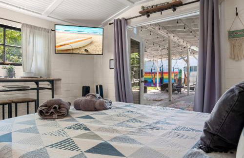 Tiny Home w MIL suite - 3 MI to DT - Foto 76