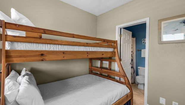 Baywatch C8 - Foto 3, Habitación