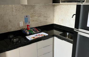 FLAT BEM LOCALIZADO COM PISCINa - Foto 9