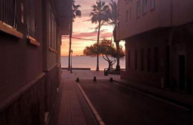 Modern Art Apartment 50m to the Beach - Foto 33