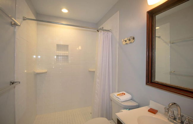 5bd, 3Ba Home Sleeps 14 Comfortably, Close to the Beach and Club Amenities - Foto 20