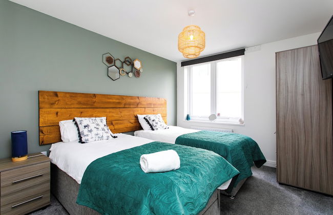 Portland Apartments 198 - Photo 4