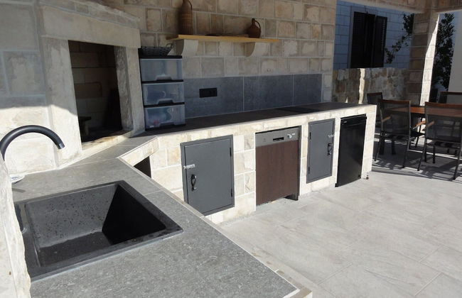 Villa Riva - Five Bedroom Villa With Pool and Sea View - Foto 33