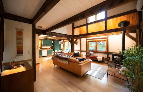 Berkshire Vacation Rentals: Stonebridge Cabin: Modern Amenities Enjoy Nature - Foto 13
