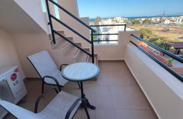 Ático con vistas al mar y piscina privada - Foto 3