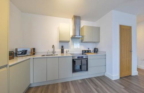 Luxury One Bedroom Apartment St Albans By Central Stays Short Lets & Serviced Accommodation With Free Parking - Photo 9