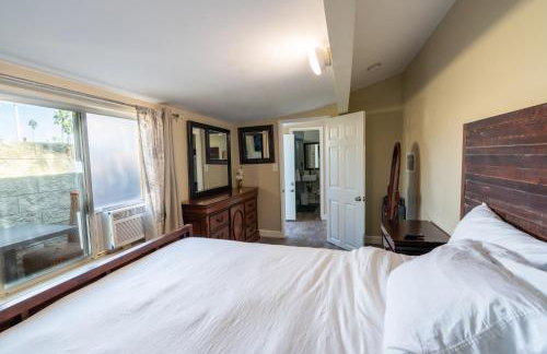 Oceanside Rocks Family Vacation Home - Photo 30