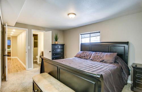 Home with Patio and Games about 17 Mi to Denver! - Foto 9