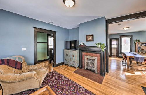 Newly Renovated Home Close to Dtwn Lawrence! - Photo 4