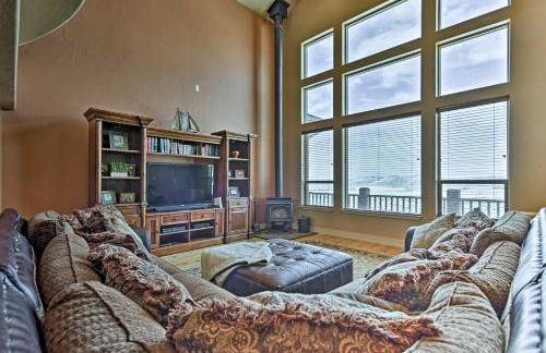 Cabin with Beach Access, Sport Court, Hot Tub and View - Foto 3