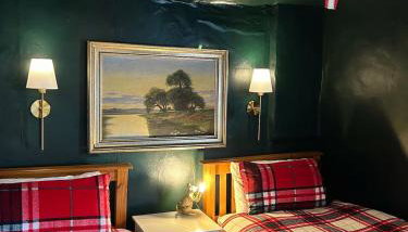 Chatsworth Edge Apartment - Photo 4