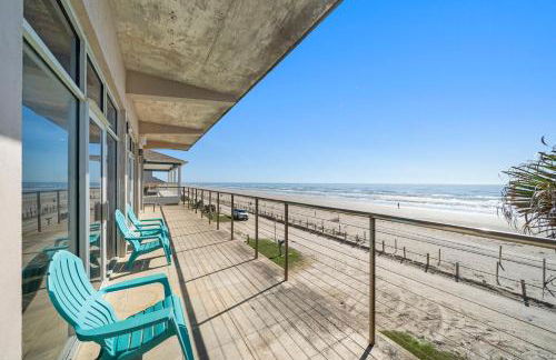 Oceanfront Experience - Photo 20