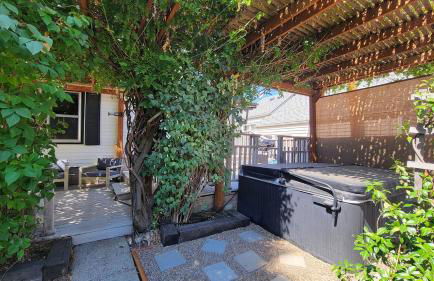 Rosewood Landing by WanderLodges - Hot tub - Sauna - Foto 26