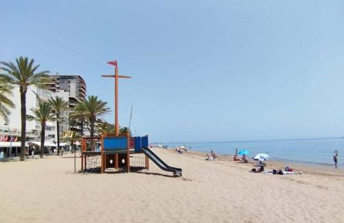 Precioso Apartamento Acondicionado al Lado del MAR - Photo 5