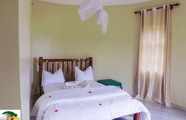 Antique Cottages - Photo 7