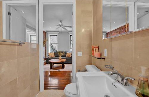 Stylish 3BR-2BA in Gramercy -Modern & Central - Foto 44