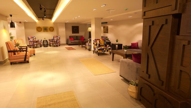 Coin salon dans le hall