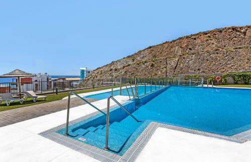 Blue Lady by the Sea - Photo 15