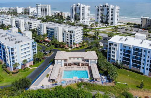 Ocean View Next to Pool and Amenities Corner Unit 3 Balconies OW20-201 - Foto 61