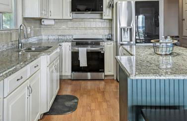 Twilight Hollow - Lakeview Retreat - Sleeps 24 - Foto 15