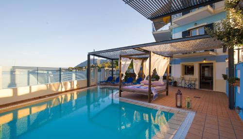 Salty Breeze - Photo 2