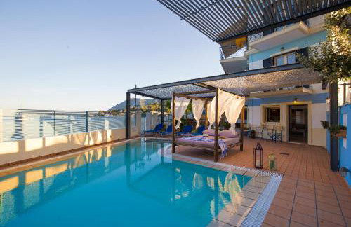 Salty Breeze - Photo 2