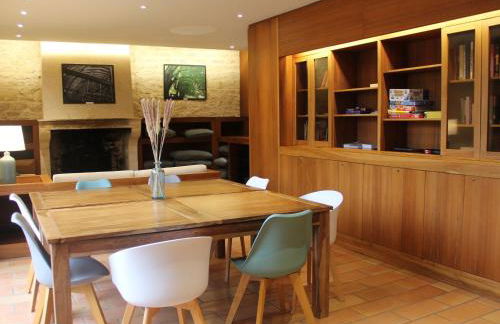 Gîte haut de gamme près de l'Abbaye de Noirlac - Séjour tout confort avec jardin et terrasses - FR-1-586-13 - Foto 3