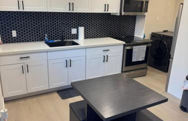 2 bed 1 bath special woodlake duplex A - Photo 3