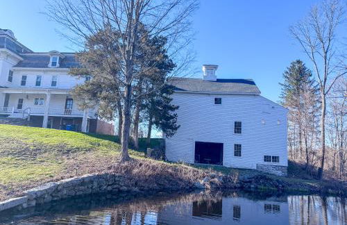 7BR Estate with Htd Pool Near Gillette, World Cup - Foto 23