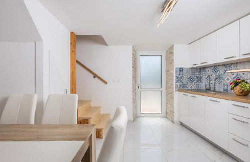 House Bajota with terrace and sea view - Foto 11