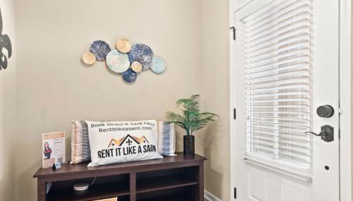 PetFriendlyMid-Term Stays2King Beds&Desk - Photo 4