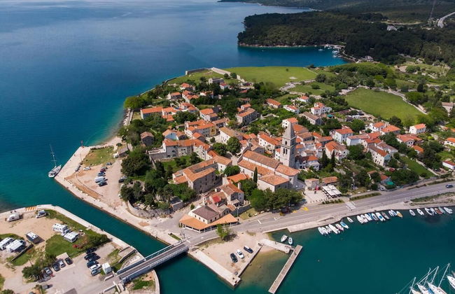 Impeccable 4-bed Apartment in Osor - Foto 25